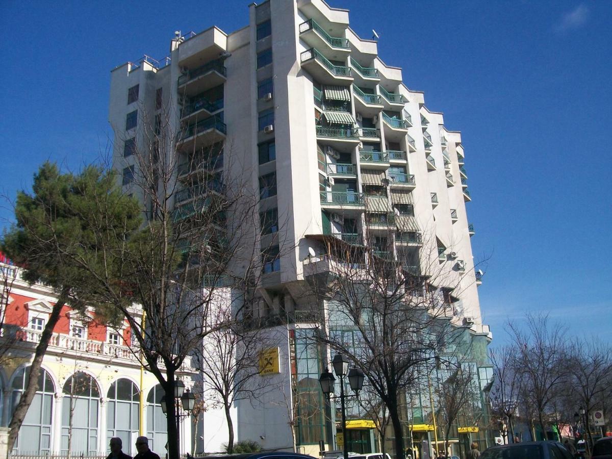 شقة Sun Tower-Center Of تيرانا المظهر الخارجي الصورة